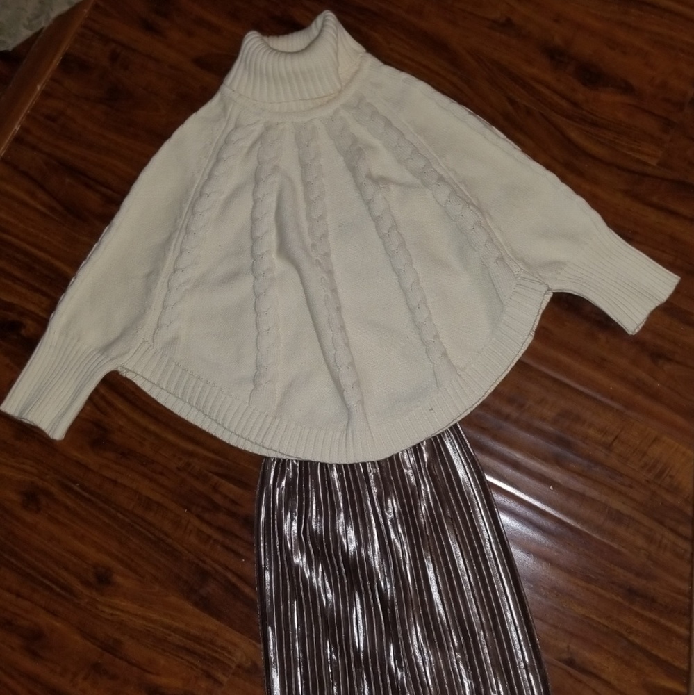 sweater - Picture 2 of 2